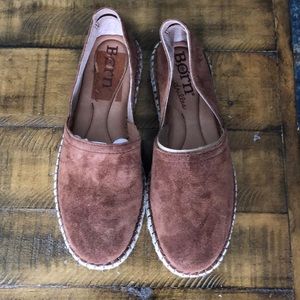Born Suede Loafers 6.5 Brand New